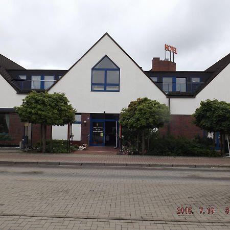 Hotel Ziegenkrug Schweriner Tor Pampow エクステリア 写真