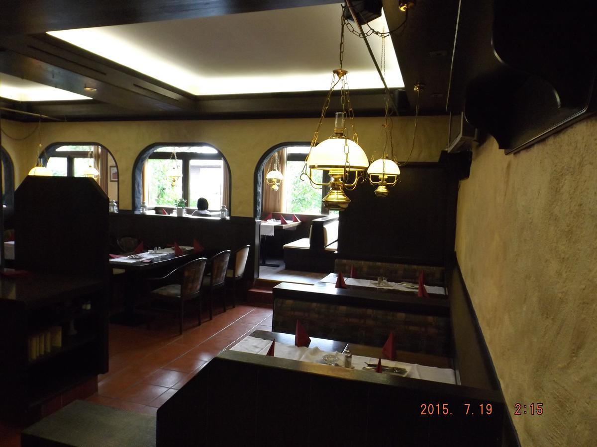 Hotel Ziegenkrug Schweriner Tor Pampow エクステリア 写真