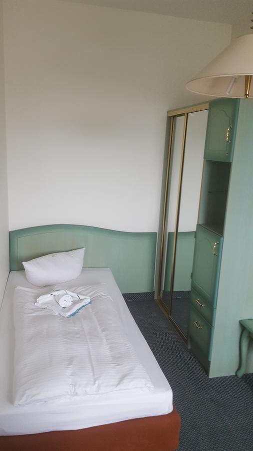 Hotel Ziegenkrug Schweriner Tor Pampow エクステリア 写真