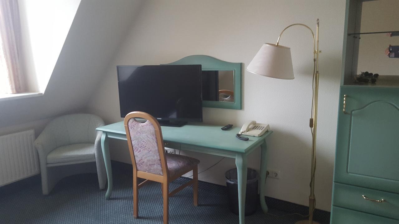 Hotel Ziegenkrug Schweriner Tor Pampow エクステリア 写真